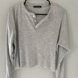 Brandy Melville long sleeve shirt